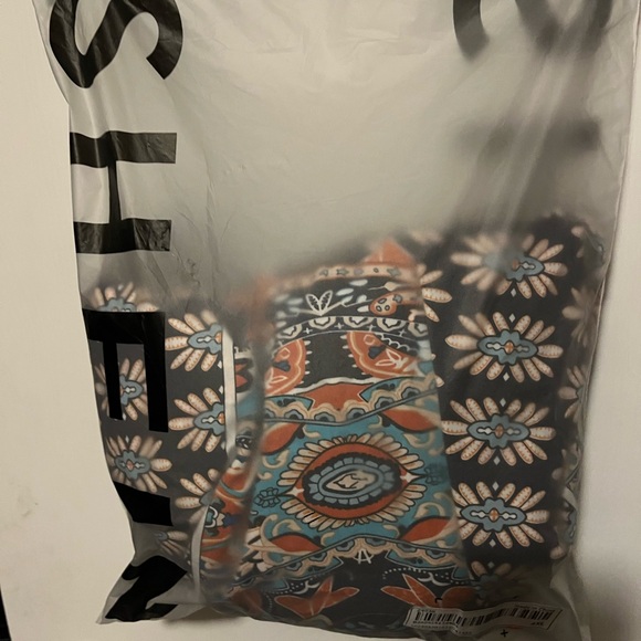 NIP SHEIN VCAY Plus Size Floral Print V-Neck Ruffle Sleeve Short Dress 4XL - Picture 5 of 8